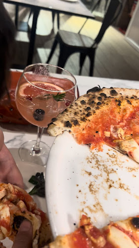 Opinii despre L'Antica Pizzeria da Michele JBR în Dubai - Hospitality and gastronomy