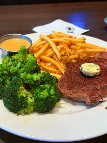 Buffalo Wild Wings - Mirdif City Centre