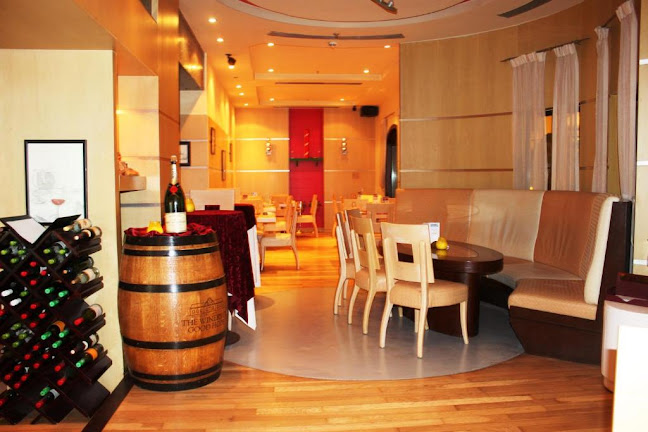 Restaurant & Bar - Hospitality and gastronomy