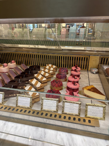 The Dubai Hills - Dubai Hills Mall - Dubai