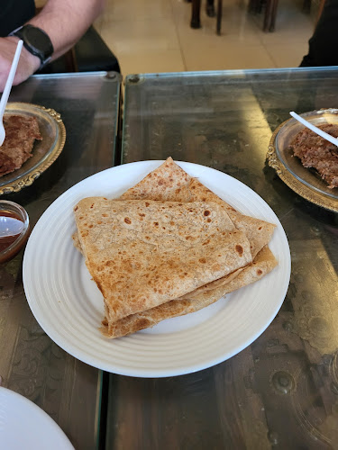 Al Afadhil Restaurant - Hospitality and gastronomy