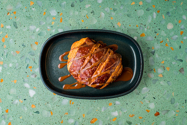 Opinii despre Mylk Bakery & Cafe în Abu Dhabi - Hospitality and gastronomy