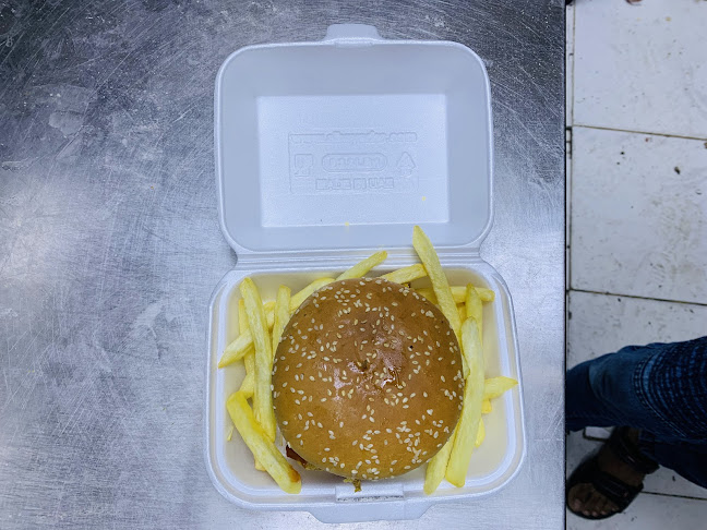 World Grills Cafeteria -کافتیریا عالم المشاوی - Sharjah