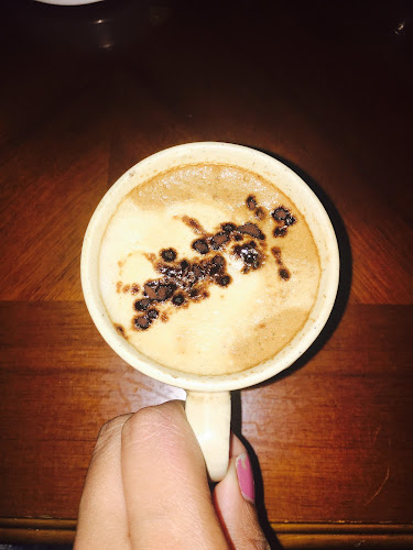 Tea Junction Cafe and Lounge - Hospitality and gastronomy