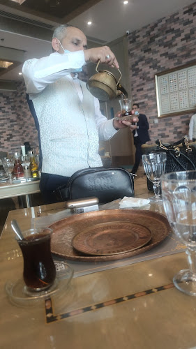 فناجين فرع من مطعم صمد العراقي Fnajeen - Dubai