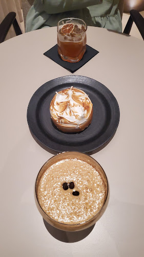 Comentarii opinii despre NOWHERE