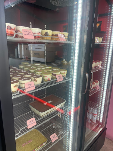 Opinii despre ITCH Bakery & Florists (Khalifa City) în Abu Dhabi - Hospitality and gastronomy