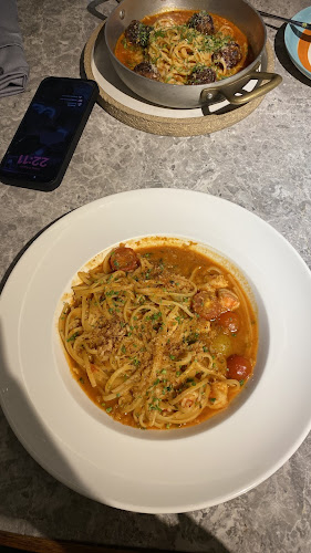 Comentarii opinii despre Soiree