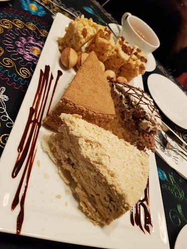 Comentarii opinii despre UZB Avenue