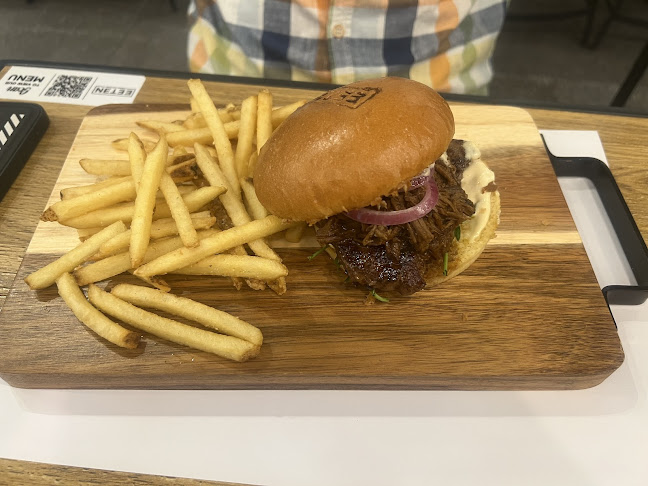 Dubai Marina Mall - P - Marsa Dubai - Dubai Marina - Dubai