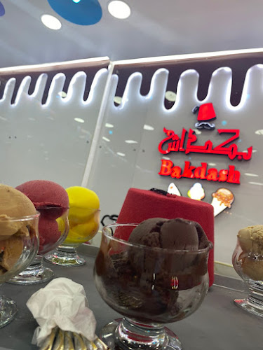 AlmajazAl, the first tower - 29 St - Sharjah