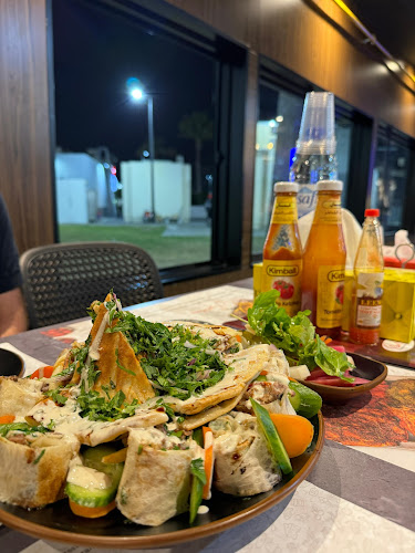 Opinii despre Sports Star Restaurant & Cafeteria în Dubai - Hospitality and gastronomy