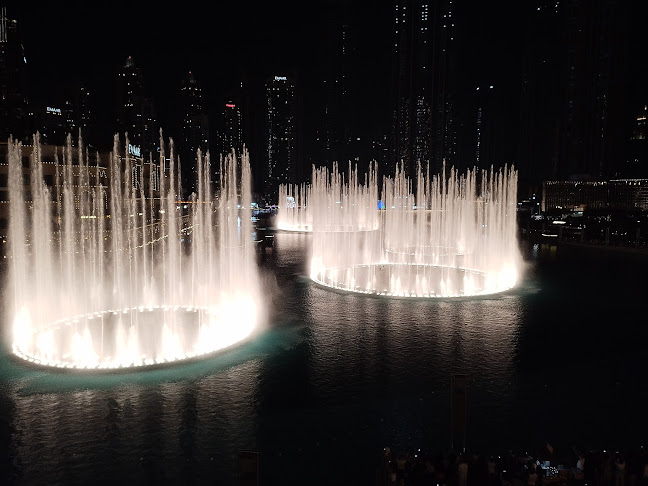 fashion Avenue First Floor, Dubai Mall Star Atrium - Gate 6 - Burj Khalifa - Dubai