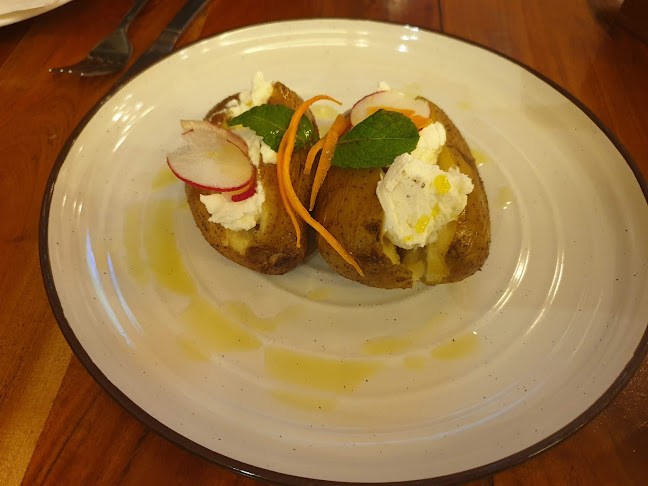 Bosnian Hut Restaurant - Hospitality and gastronomy