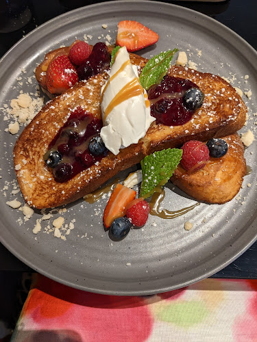 Comentarii opinii despre jones the grocer Dusit Thani Hotel