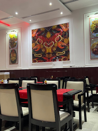 Golden Fork Muweilah Commercial , Sharjah - Sharjah