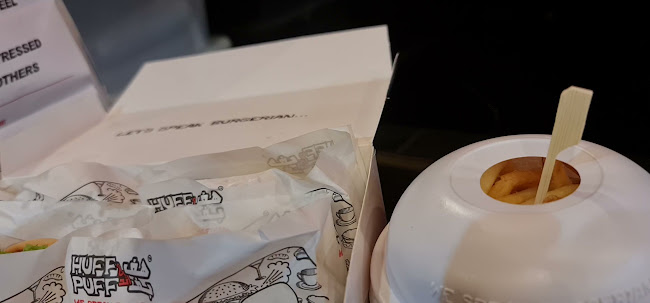 Opinii despre Huff & Puff Burger هف اند بف برجر în Abu Dhabi - Hospitality and gastronomy