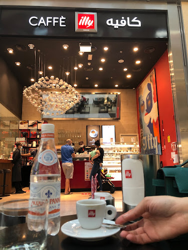Opinii despre illy cafe Dubai mall în Dubai - Hospitality and gastronomy