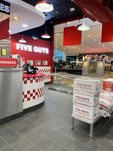 Five Guys Festival City Mall