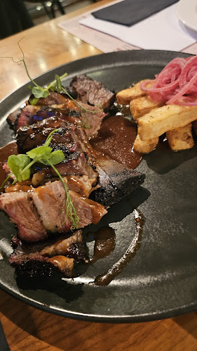 The Blacksmith Bar & Eatery, Dubai Marina - Dubai