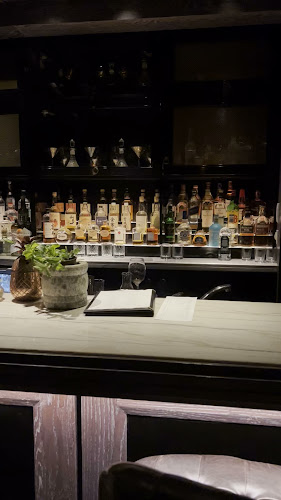 Dragon's Tooth Speakeasy Bar - Abu Dhabi