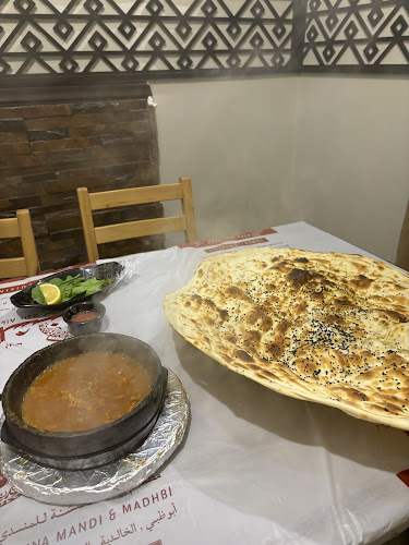 الخالدية, خلف الاتصالات Khaldiya behind Etisalat - Abu Dhabi