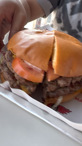 Opinii despre The Big Mama (Al Warqa) în Dubai - Hospitality and gastronomy