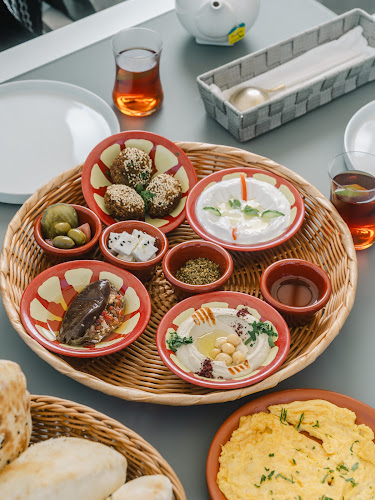 First Floor Corniche, Al Buhaira Building - Lagoon Tower - Al Majaz 1 - Al Majaz - Sharjah