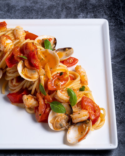 Tonda Pizza - Hospitality and gastronomy