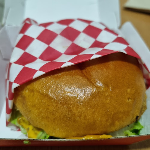 Comentarii opinii despre Burger28 - Nad Al Hamar