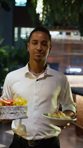 Opinii despre MAMA ZONIA în Dubai - Hospitality and gastronomy