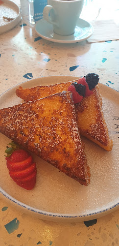 Comentarii opinii despre Rain Corniche