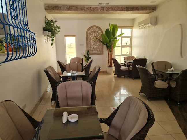 Opinii despre moon light coffee shop and cafeteria مقهى وكافتيريا ضوء القمر în Abu Dhabi - Hospitality and gastronomy