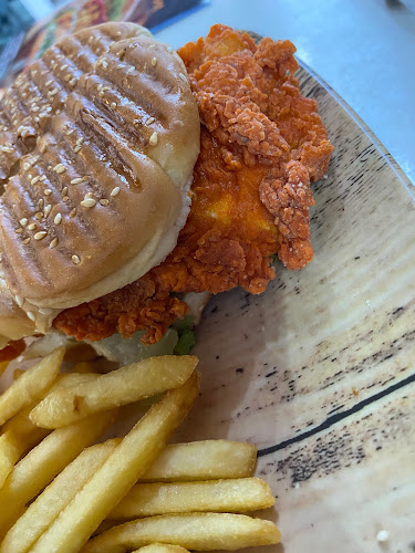 Comentarii opinii despre BURGER SPOT RESTAURANT AND CAFETERIA