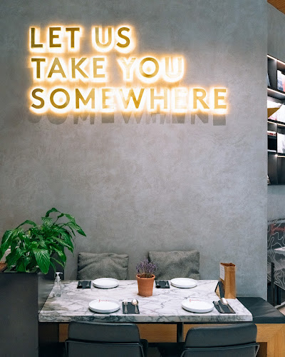 Unit FF - 305 Level 1 New Extension, The Dubai Mall - Downtown Dubai - Dubai