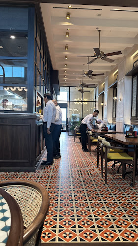 Comentarii opinii despre The Copper Table Bistro | Al Zahia