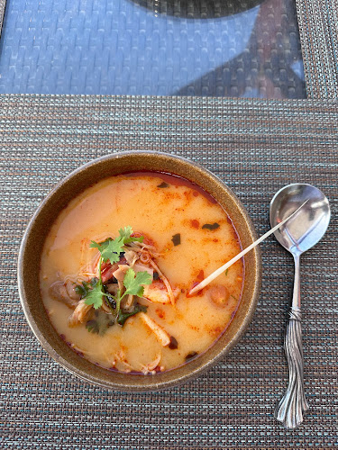 Opinii despre Sontaya Bar and Lounge în Abu Dhabi - Hospitality and gastronomy