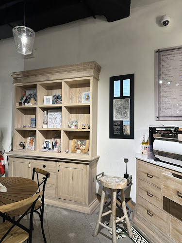 Fern Ya Meemaa - Abu Dhabi