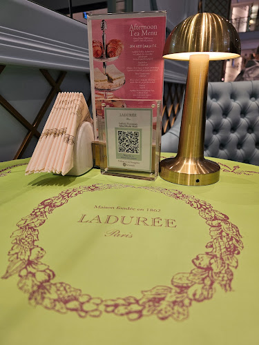 LADURÉE Abu Dhabi Mall Store - Hospitality and gastronomy