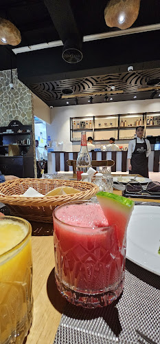 Comentarii opinii despre ALHAJARAIN RESTAURANT - مطعم الحجرين