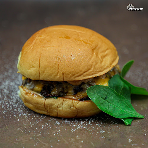 Opinii despre Pitstop în Ajman - Hospitality and gastronomy