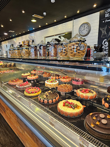 French Bakery | Birthday Cakes | Cake Shop - Dubai