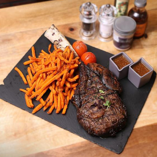 Opinii despre The Bookstore Fujairah în Fujairah - Hospitality and gastronomy