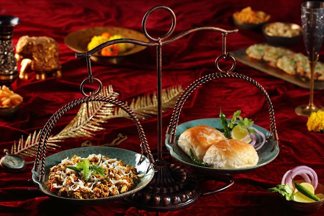 Opinii despre Hitchki Marina Dubai - Indian Restaurant I Bar I Brunch I Set Meal Lunch I Sheesha în Dubai - Hospitality and gastronomy