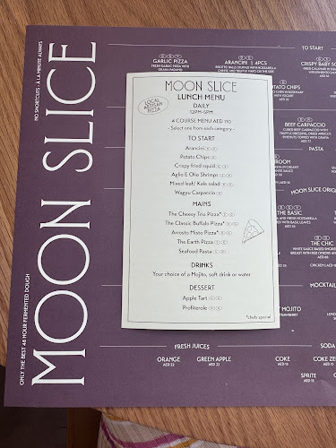 Opinii despre Moon Slice Pizza Dubai în Dubai - Hospitality and gastronomy