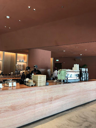 North Parking - Qasr - شارع حمدان - Al Hisn - Abu Dhabi