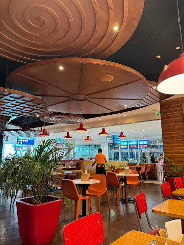 Opinii despre Giraffe World Kitchen în Dubai - Hospitality and gastronomy