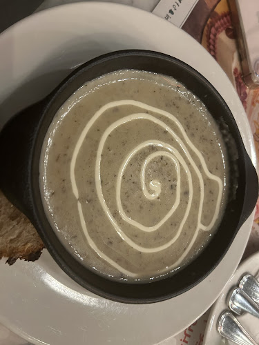 Opinii despre La Brioche Khalifa city în Abu Dhabi - Hospitality and gastronomy