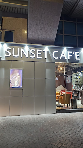 Opinii despre Sunset Cafe în Abu Dhabi - Hospitality and gastronomy