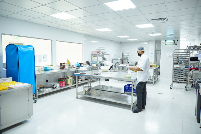 FNP Dubai - Bakery & Cake Shop